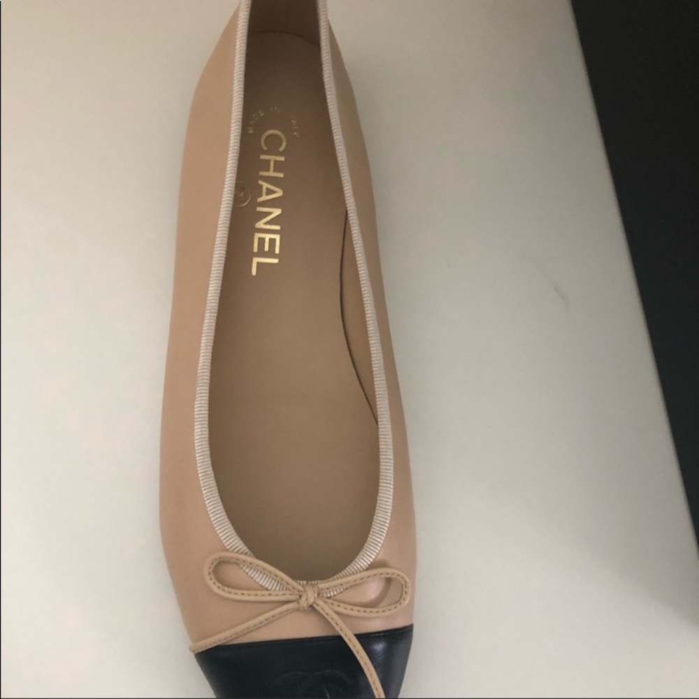 Chanel ballerina flats